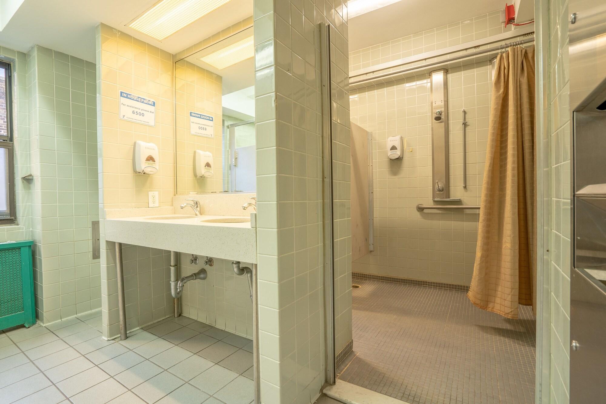 Flushing Ymca Pansiyon New York Dış mekan fotoğraf
